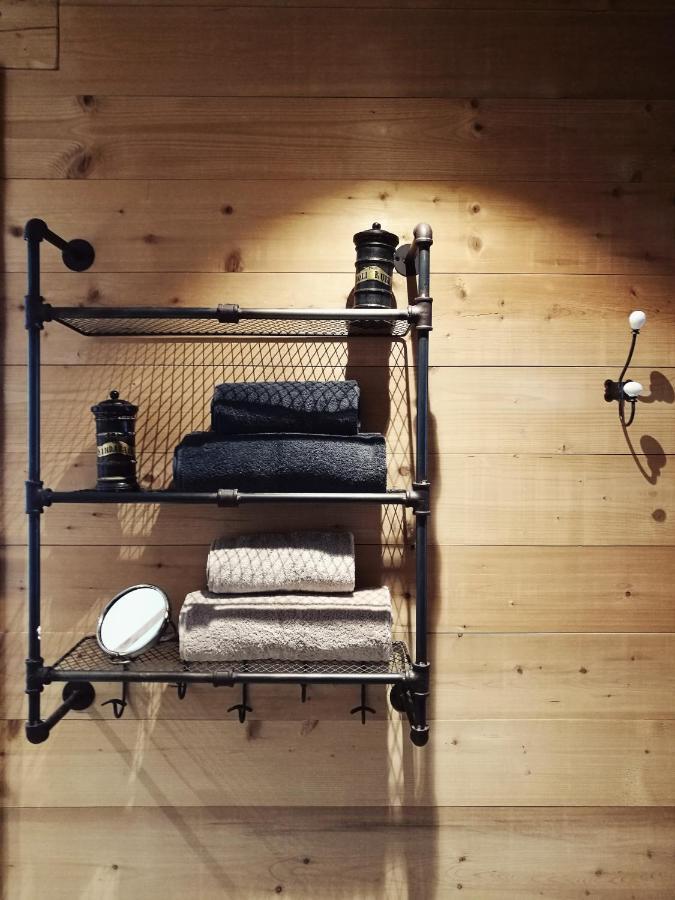 Un R De Memises Bed & Breakfast Thollon-les-Memises Екстериор снимка